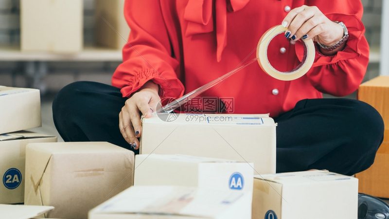 服装独立站搭建：费用构成与预算规划